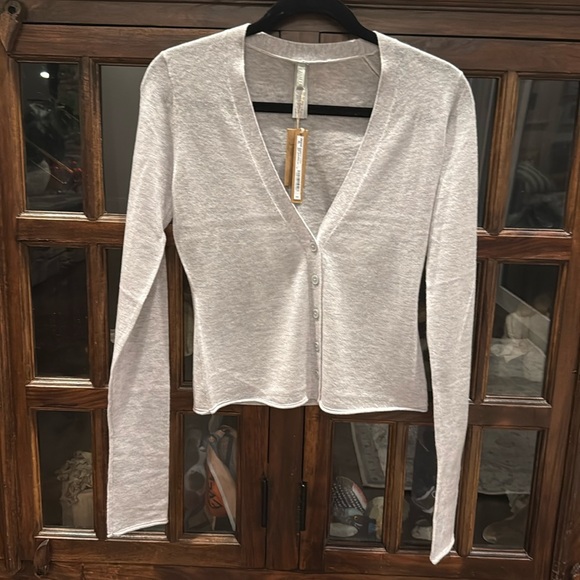 SKIMS Tops - NWT - Skims Featherweight Cashmere Cardigan - Light Grey